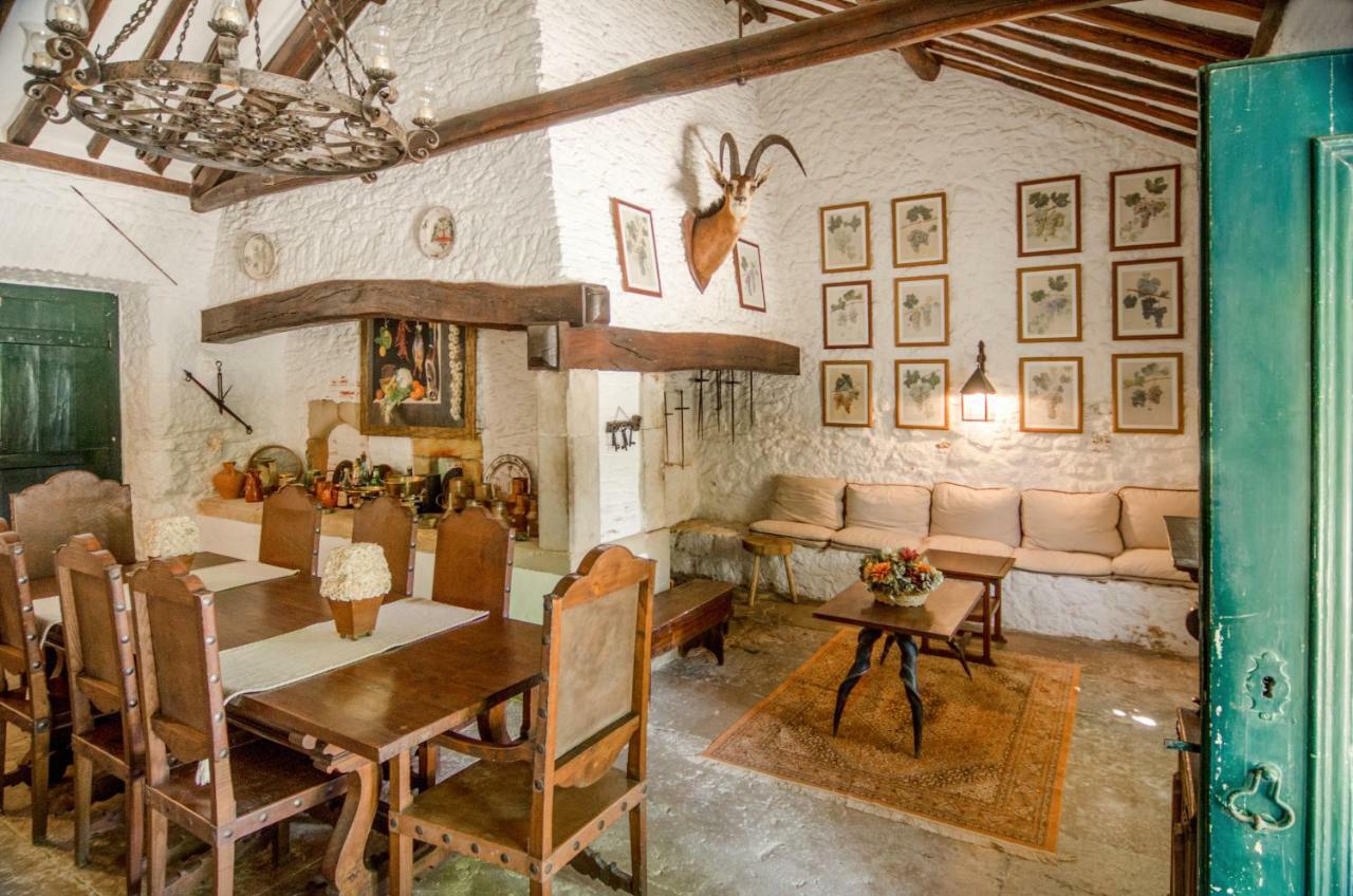 Hostal Quinta Do Tojal Ferreira do Zêzere Exterior foto